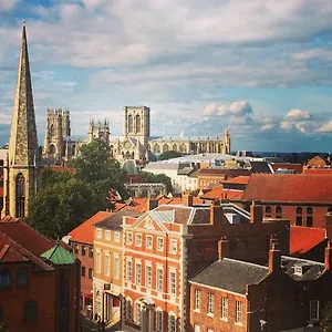 https://victorian-york-apartment.yorkshirehotels.net